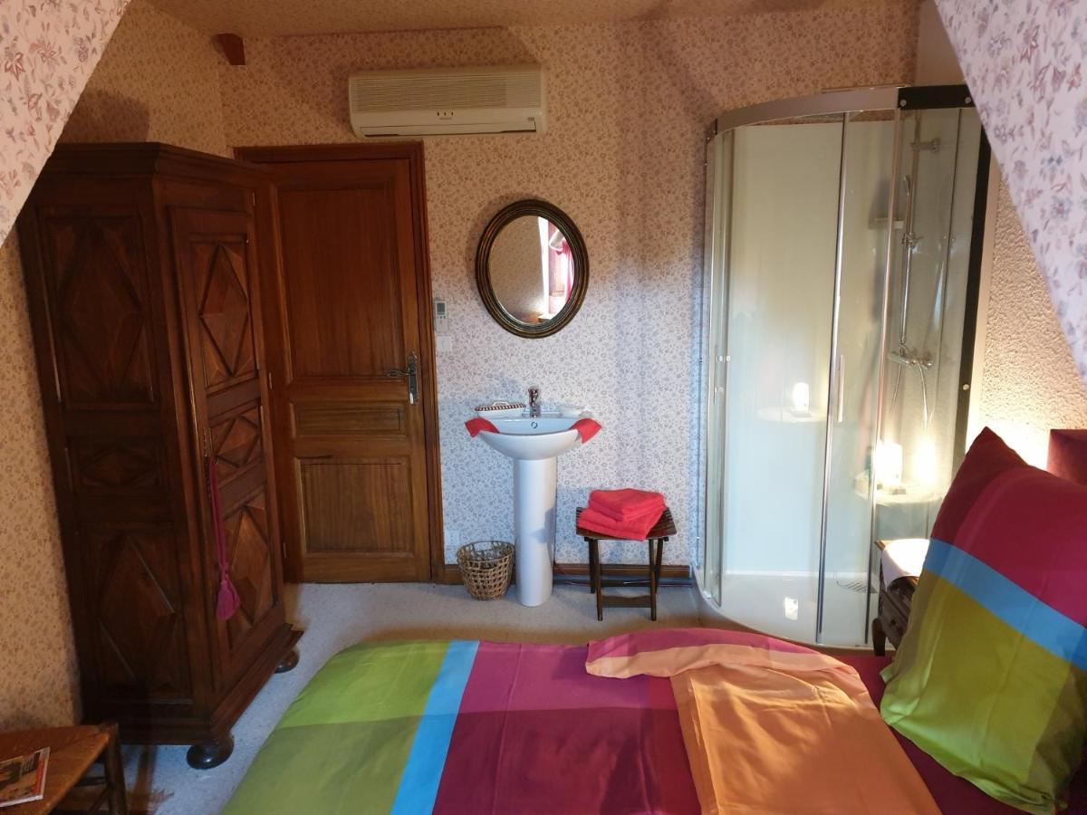 Le Fuchier Bed & Breakfast Saint-Martin-de-Fressengeas Bagian luar foto